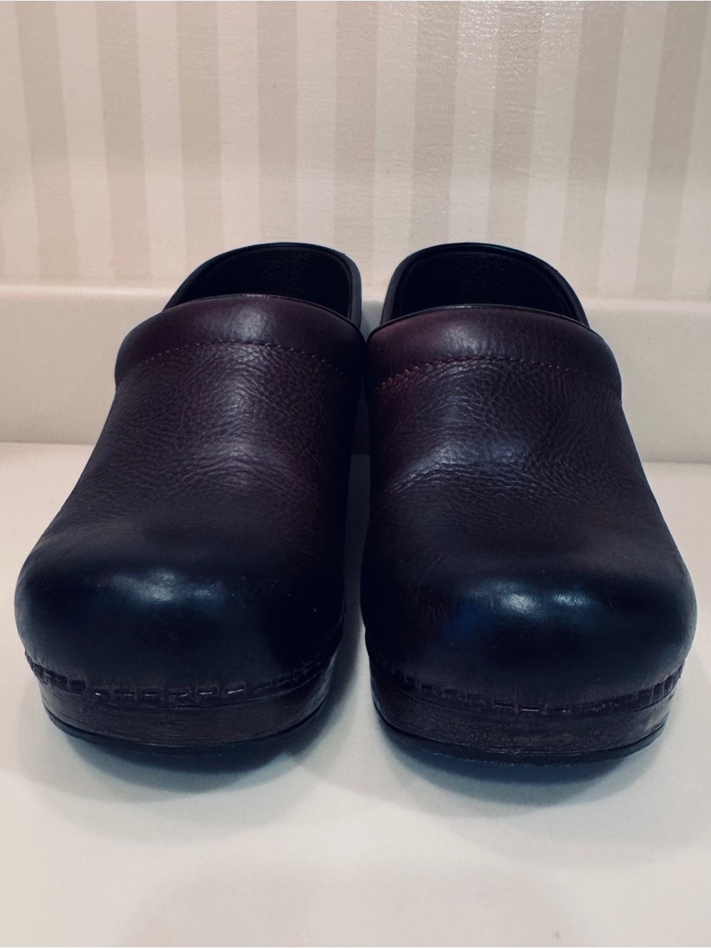 Dansko Professional Brown Leather Clog Mules Shoes - Picture 2 of 14